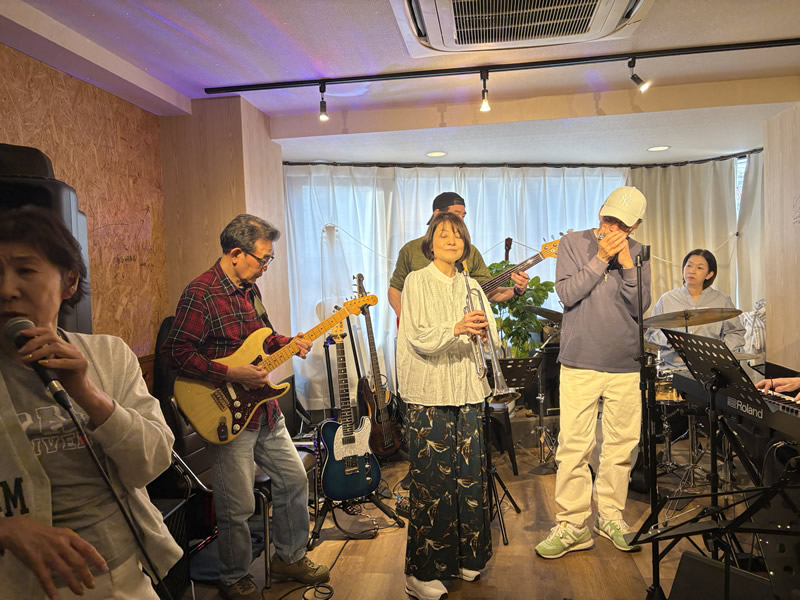 Mr. Earl Session photo 3